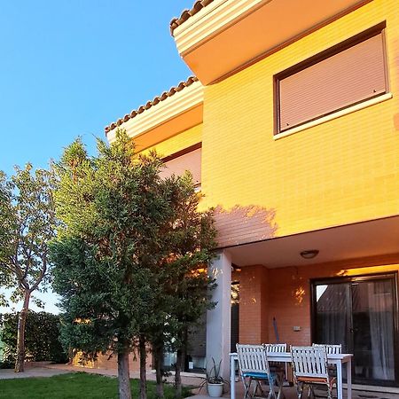 La Casa Del Cipres Villa Aldeamayor de San Martin Екстериор снимка